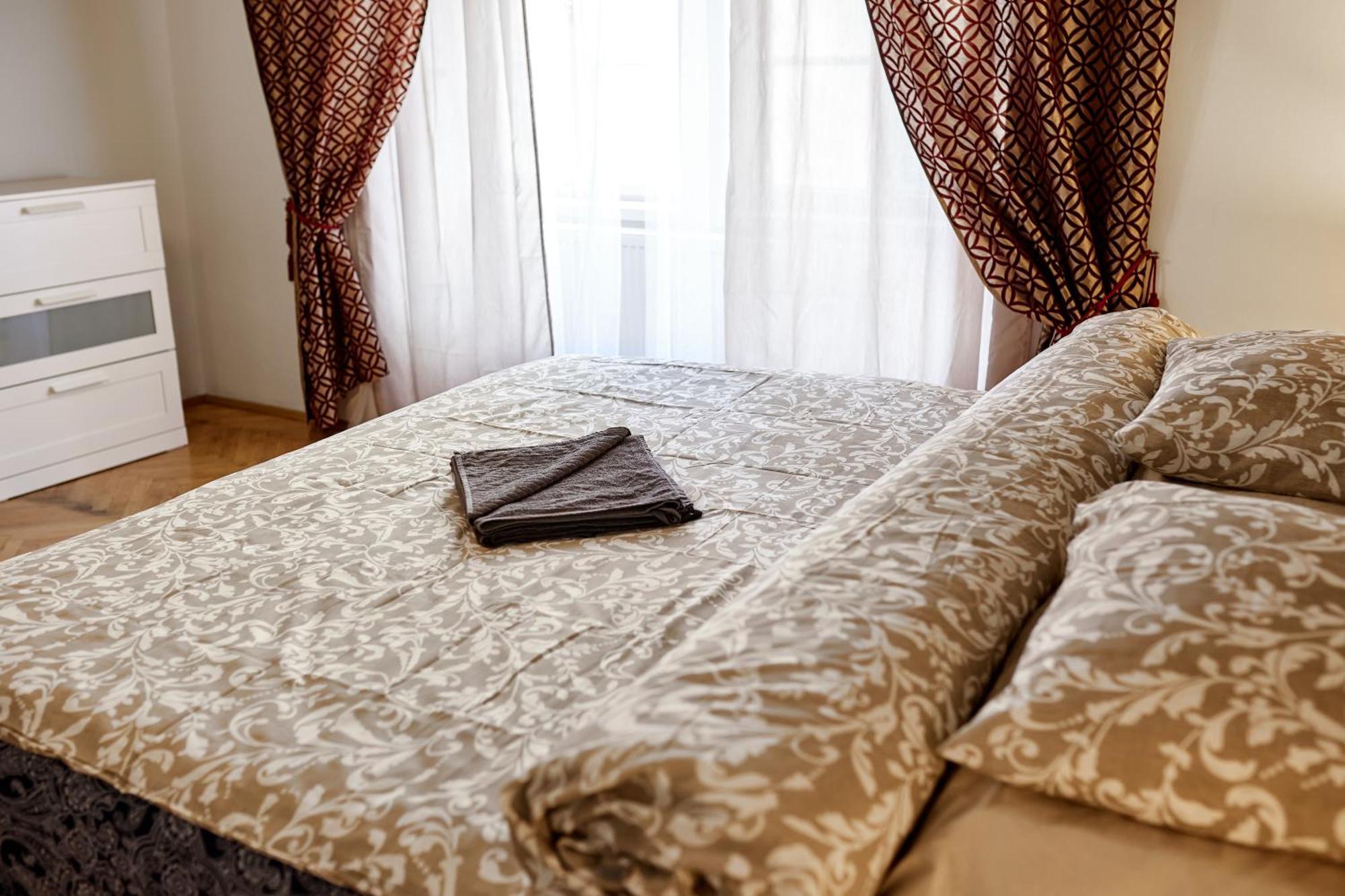 Apartment At The Blue Lion & Parking Assistance *