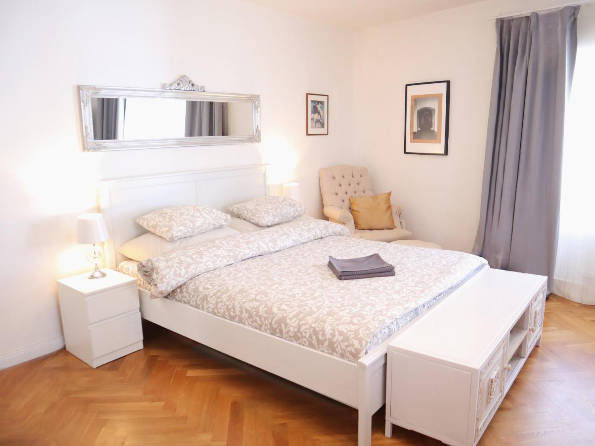 Apartment At The Blue Lion & Parking Assistance Prague
